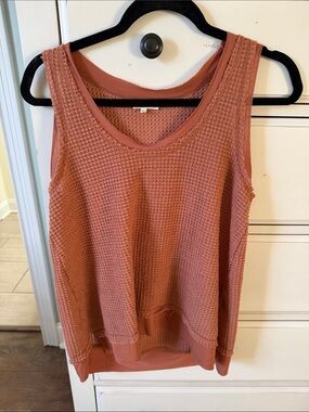 LA MIEL Textured Sleeveless Tank Top - Rusty Terracotta